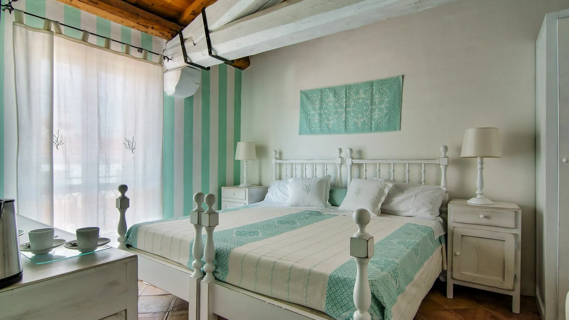 فندق مبيت وإفطار بورتو روتوندو Domus Corallia-Luxury Rooms