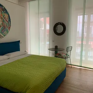 https://dimora-megaride.hotels-amalfi.com